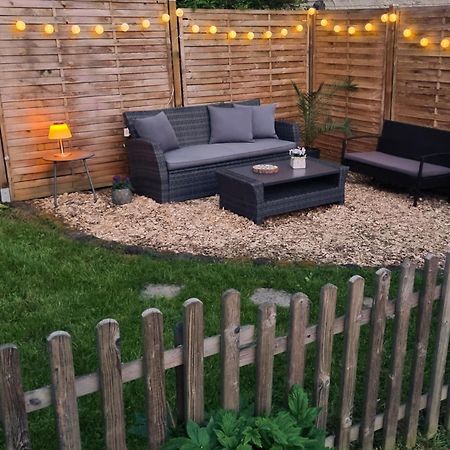 Gemuetliche Ferienwohnung In Der Eifel - Naehe Mosel Bausendorf Luaran gambar