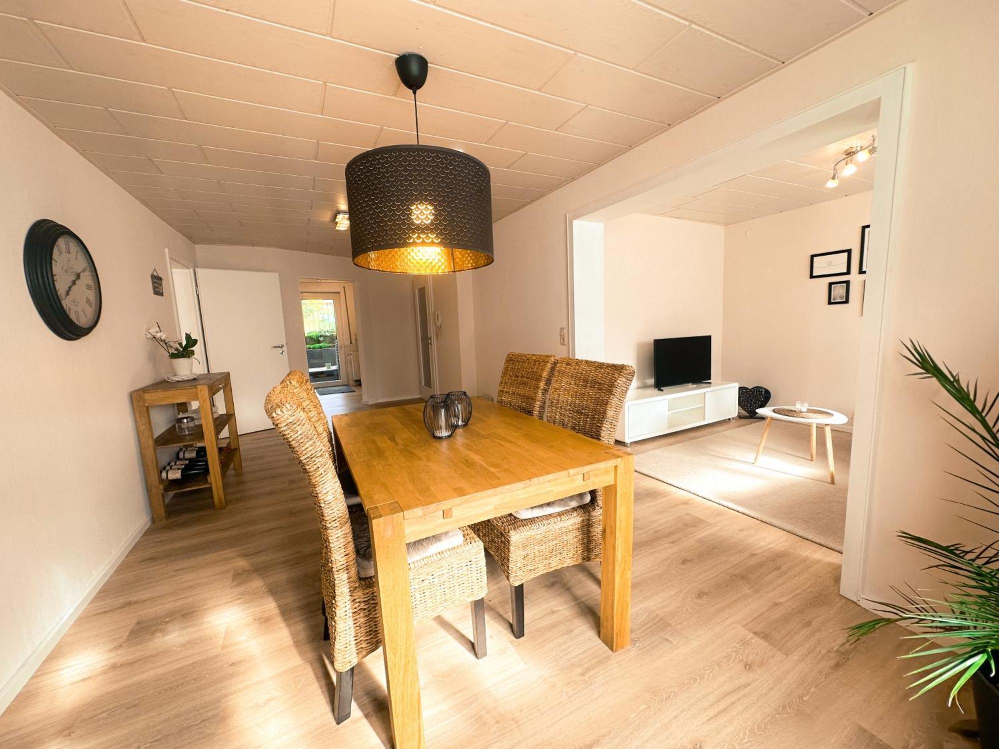 Gemuetliche Ferienwohnung In Der Eifel - Naehe Mosel Bausendorf Luaran gambar